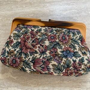 Vintage Clutch Victorian Design